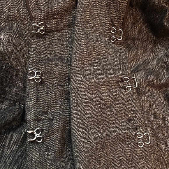 IZ Byer brown blazer with great details - Picture 4 of 7